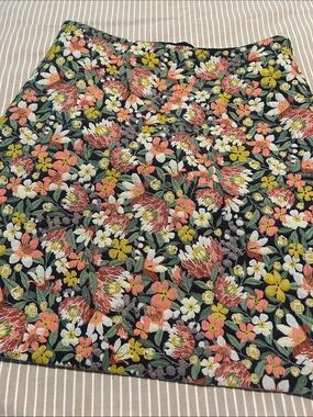 Loft Jacquard Floral Skirt